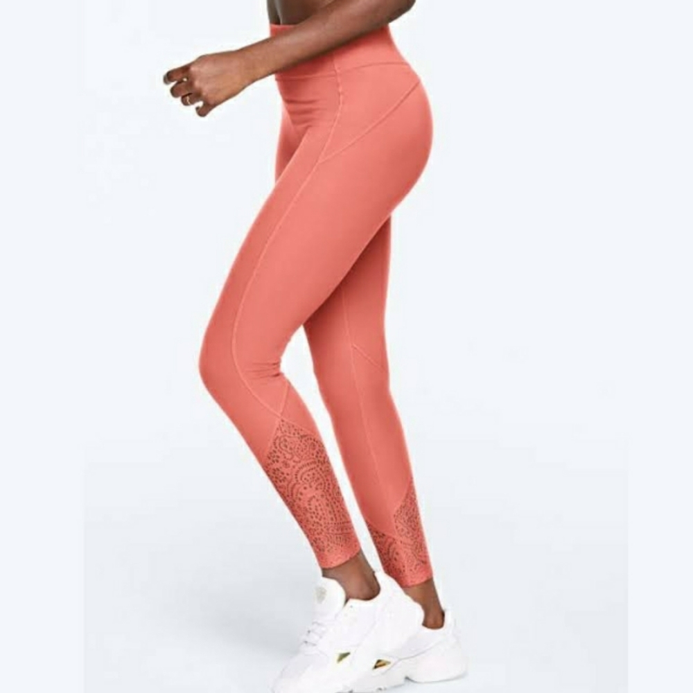 NWT VS PINK Buttery Soft Leggings w/ Lace Trim